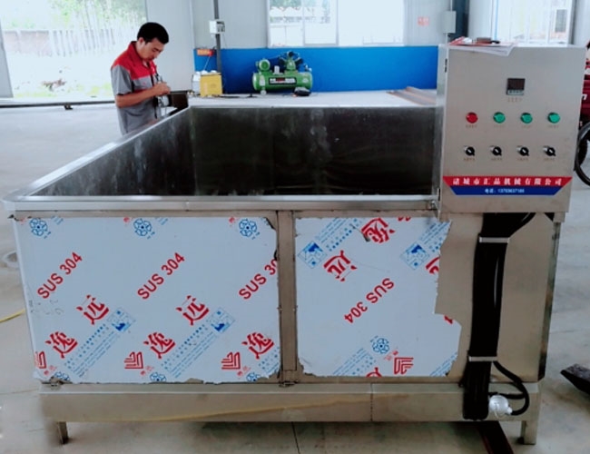 河南客戶燙池，電加熱夾層鍋發(fā)貨現(xiàn)場