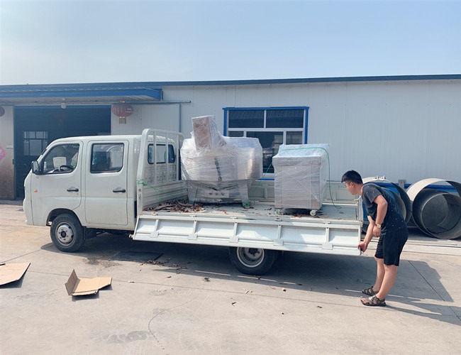 匯品600L可傾電加熱煮鍋、600雙室真空包裝機(jī)發(fā)貨安徽