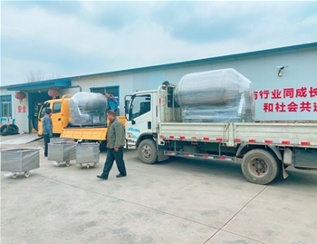 600L真空滾揉機加4臺料車發(fā)往武漢，1200L真空滾揉機發(fā)往深圳