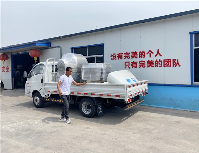 400L真空滾揉機(jī)、500L電加熱夾層鍋，發(fā)往河南洛陽(yáng)