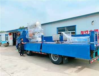 700雙層殺菌鍋1臺，200L料車2臺，發(fā)貨河南